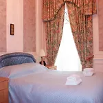 La Suite South